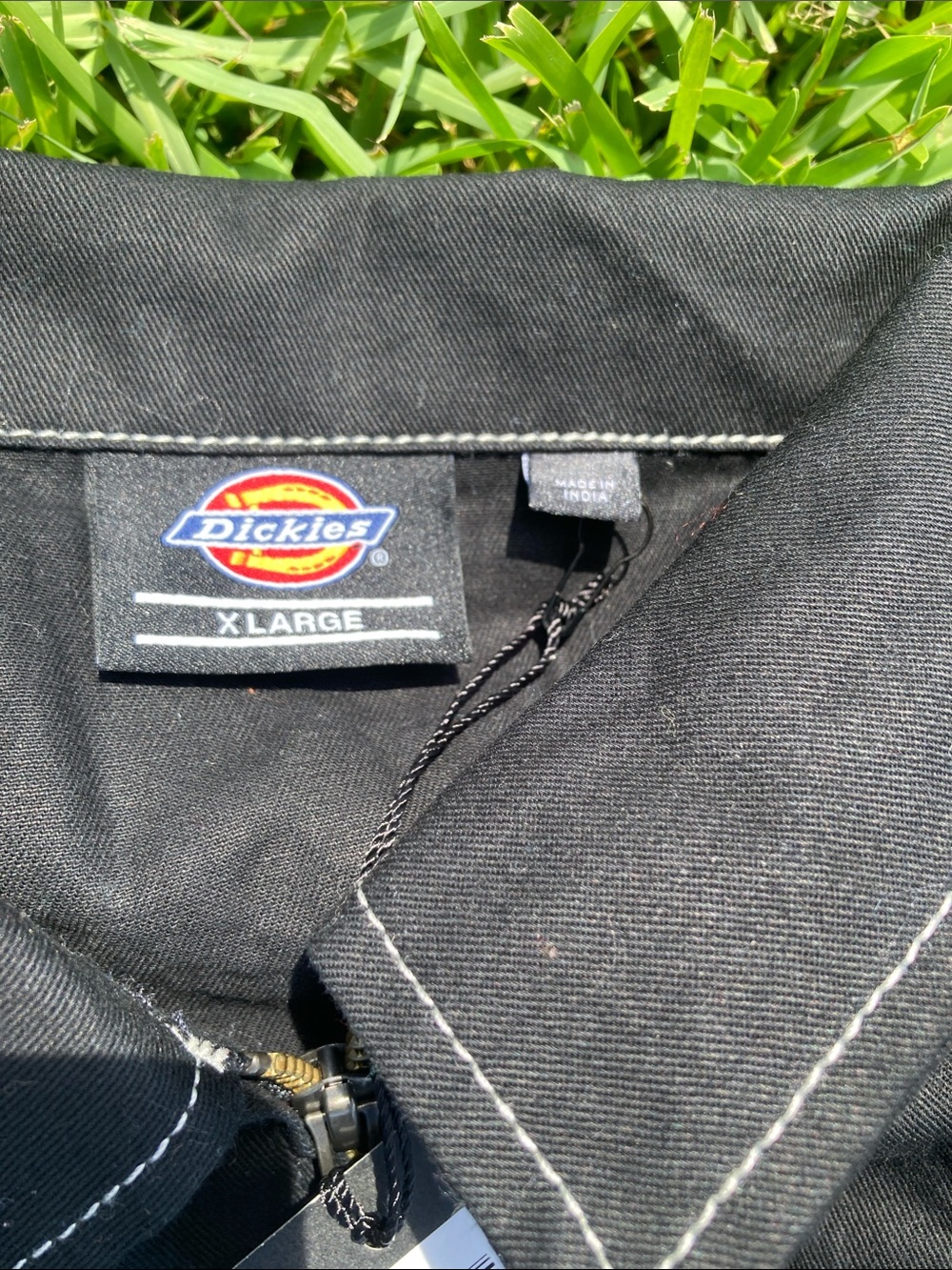 Dickies Black Short-Sleeve Work Jumpsuit with Contrast Stitching - Picture 4 of 11